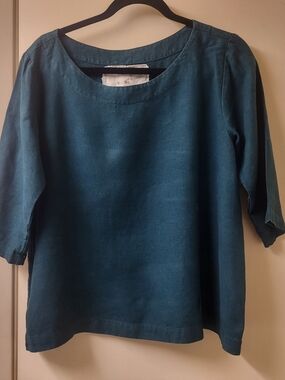 notPERFECTLINEN January Loose Linen Top In Emerald Green, M